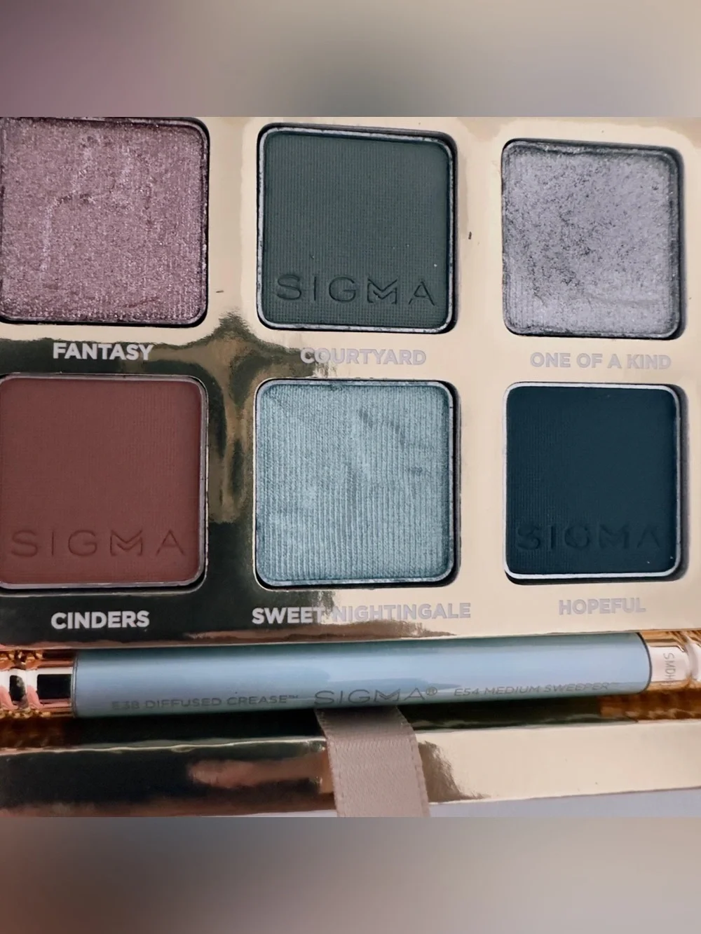 Sigma Beauty Disney Princess Cinderella Eyeshadow Palette